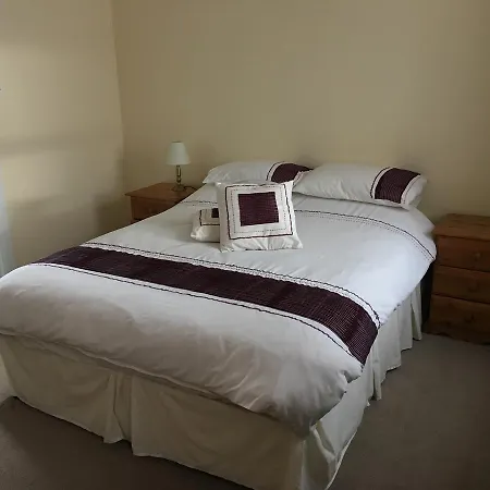Bed & Breakfast Donelon's Bar Dunmore